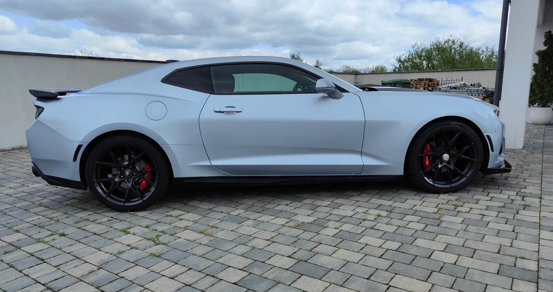 Chevrolet Camaro cena 95000 przebieg: 113000, rok produkcji 2017 z Poznań małe 106